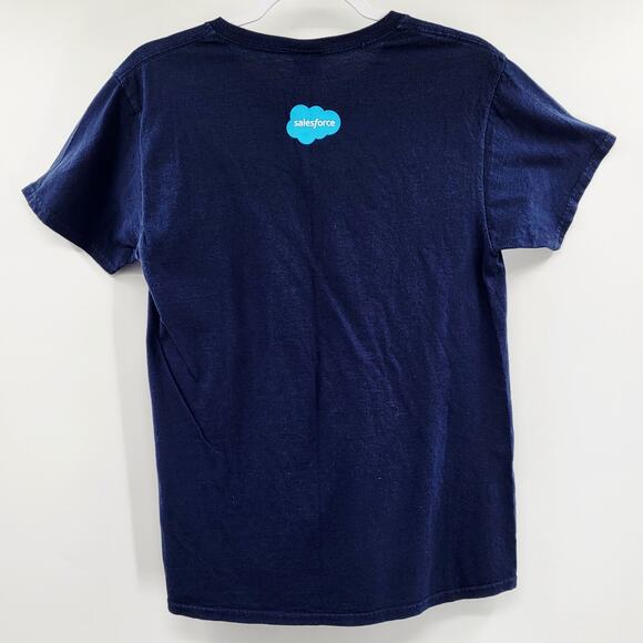 Grizzly Bear Blue Graphic T-Shirt with Salesforce Logo on back Crewneck Men's S - Picture 2 of 5